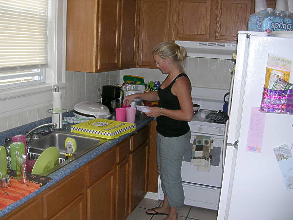 Lauren in her pad Lauren in Gannon apartment